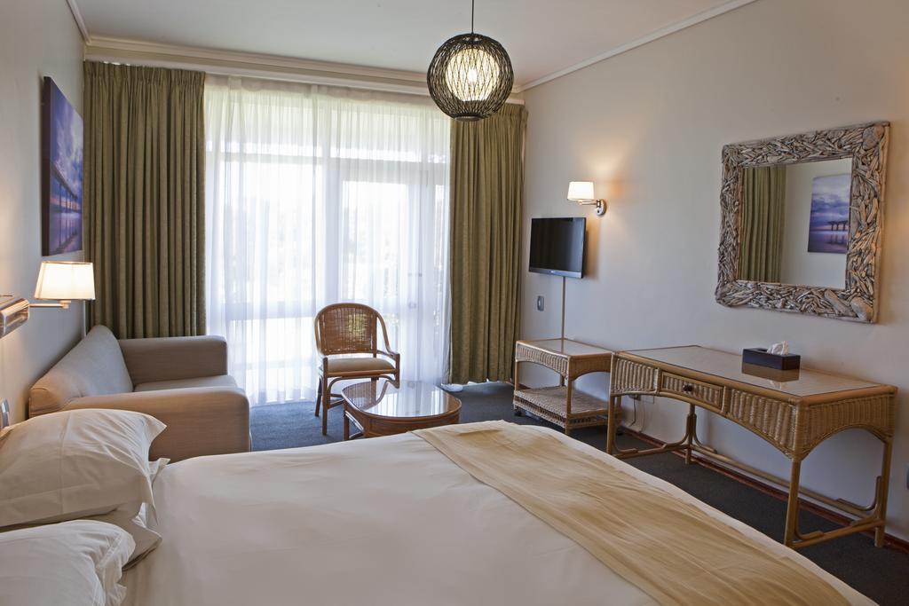 Brookes Hill Suites Hotel Порт Елизабет Екстериор снимка